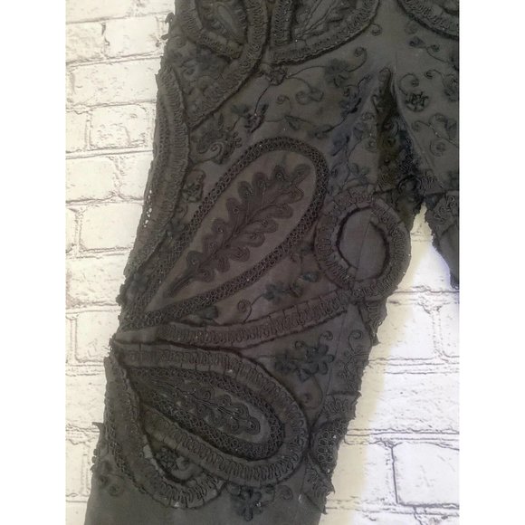 Vintage Vera‎ Wang Silk Blend Size 6 Black Capri Embellished 3 D Cropped Pants - Picture 9 of 16